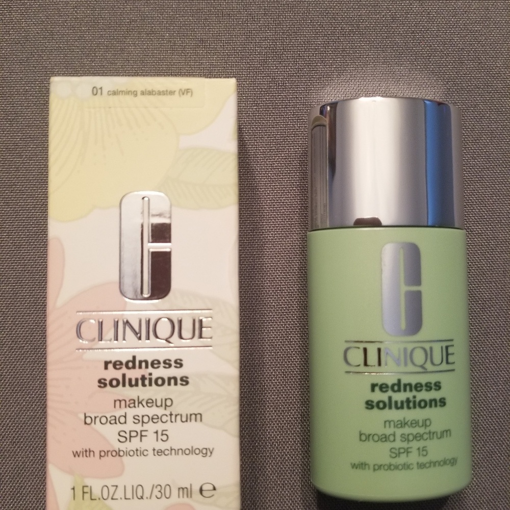 CLINIQUE Redness Solutions foundation